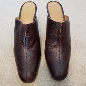 Unisa brown clog mules